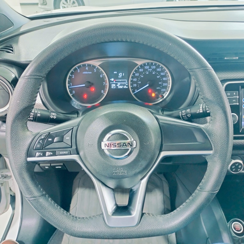 Nissan Kicks  5 pts. Advance, 1.6l, TA, a/ac., VE, RA-17 2018